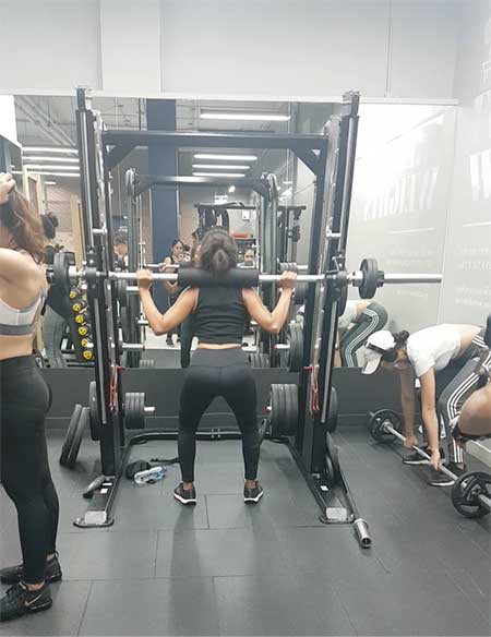 mistress lifting-weights