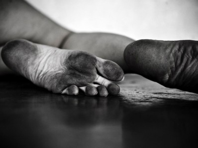 dirty feet