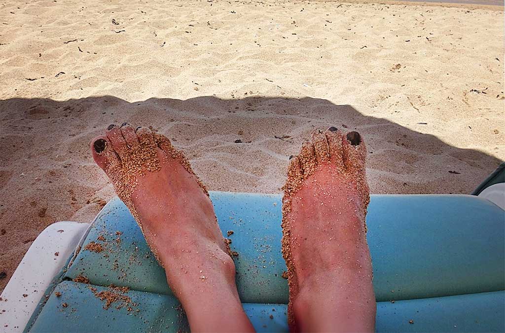 bali-sandy-feet